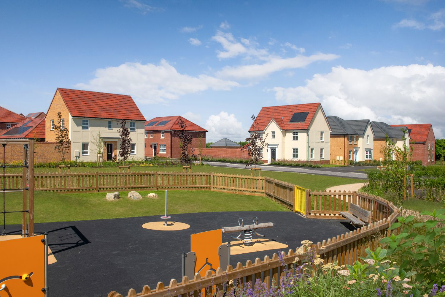 002 BEC GreatDunmowGrange Essex Hadley Hollinwood Holden 3bed 4bed WEB