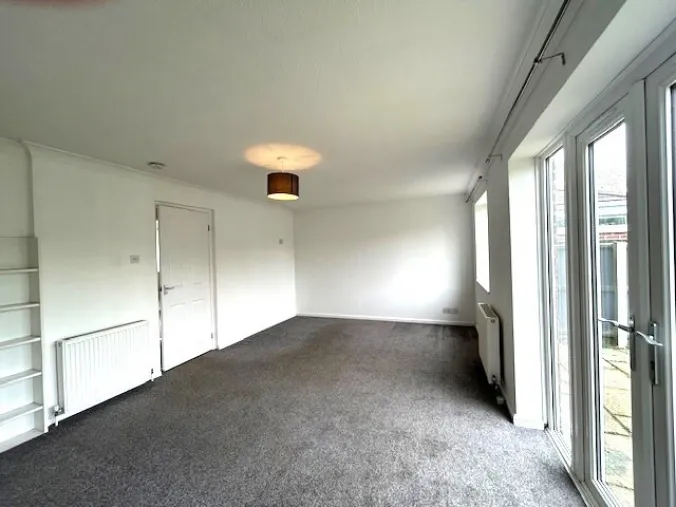 Property in Chaney Road, Wivenhoe alternative image