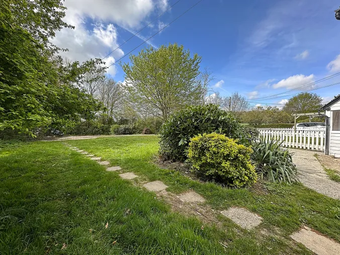 Property in Daisleys Lane, Little Waltham alternative image